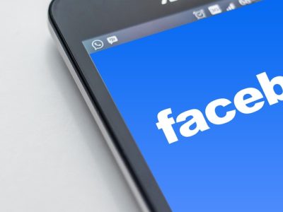Facebook torna a donar més visibilitat a les pàgines
